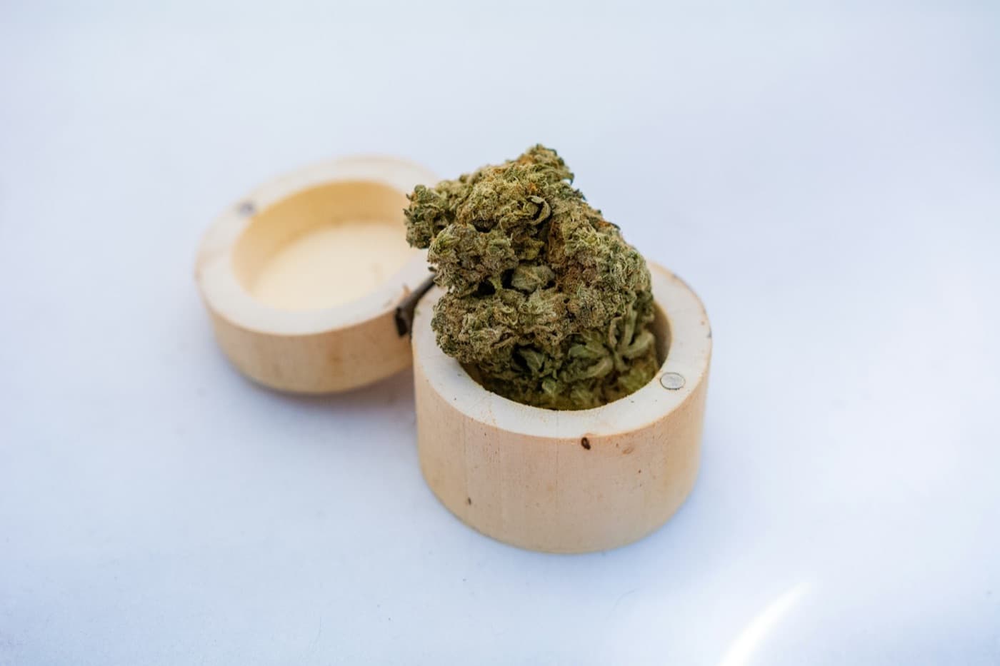 Frascos de óleo de cannabis medicinal